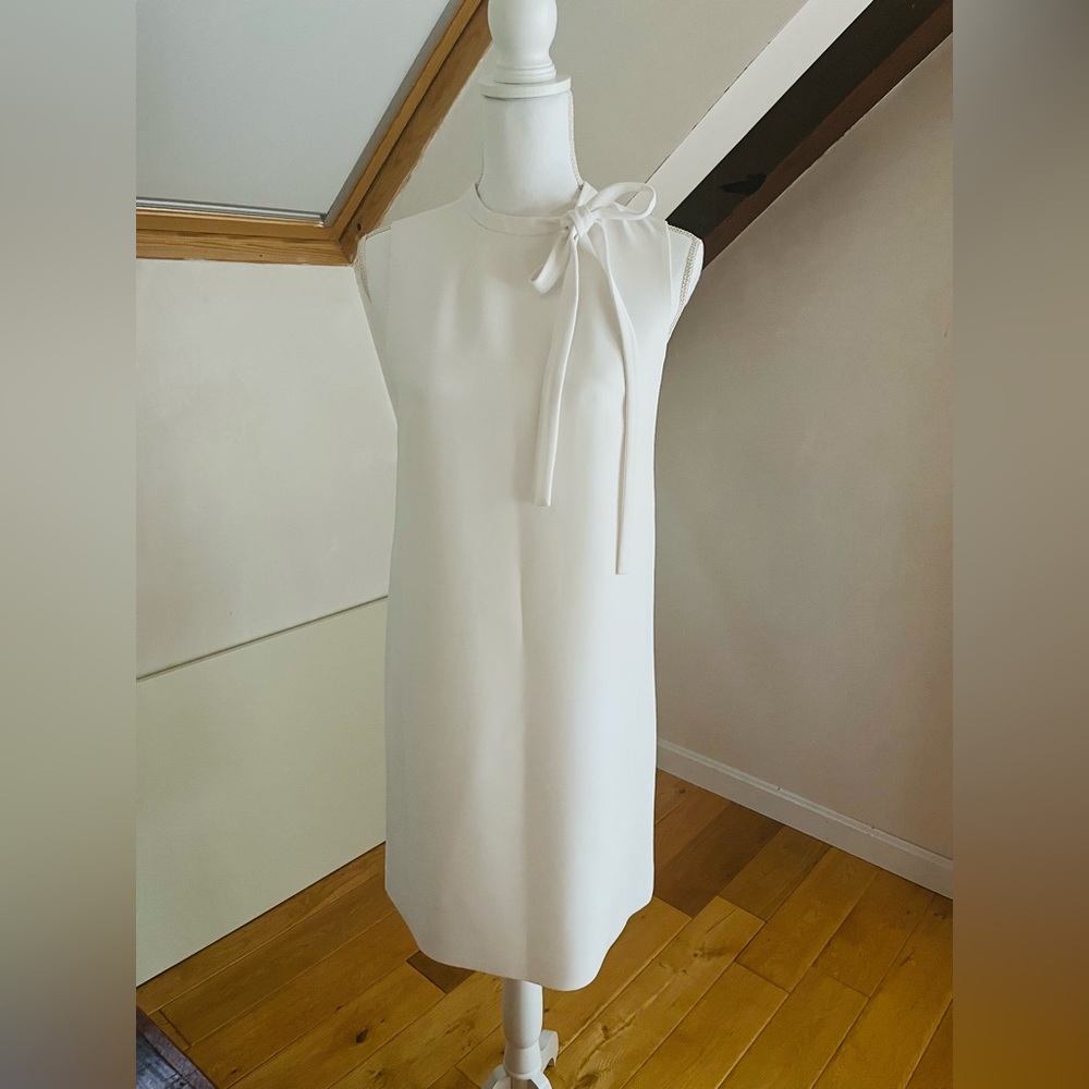 💜SOLD💜Theory White Crepe Sleeveless Dress